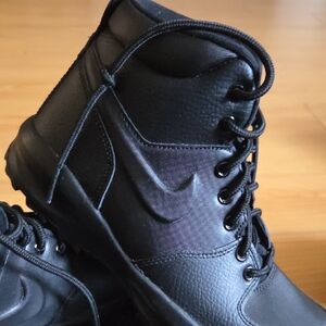 Nike Kids Black Lace-Up Boots